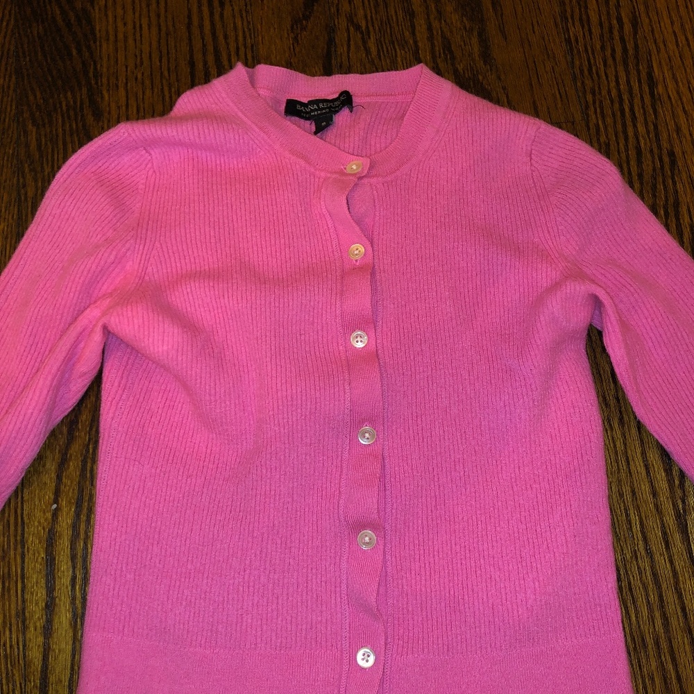 Pink 100% Merino Wool Banana Republic Sweater